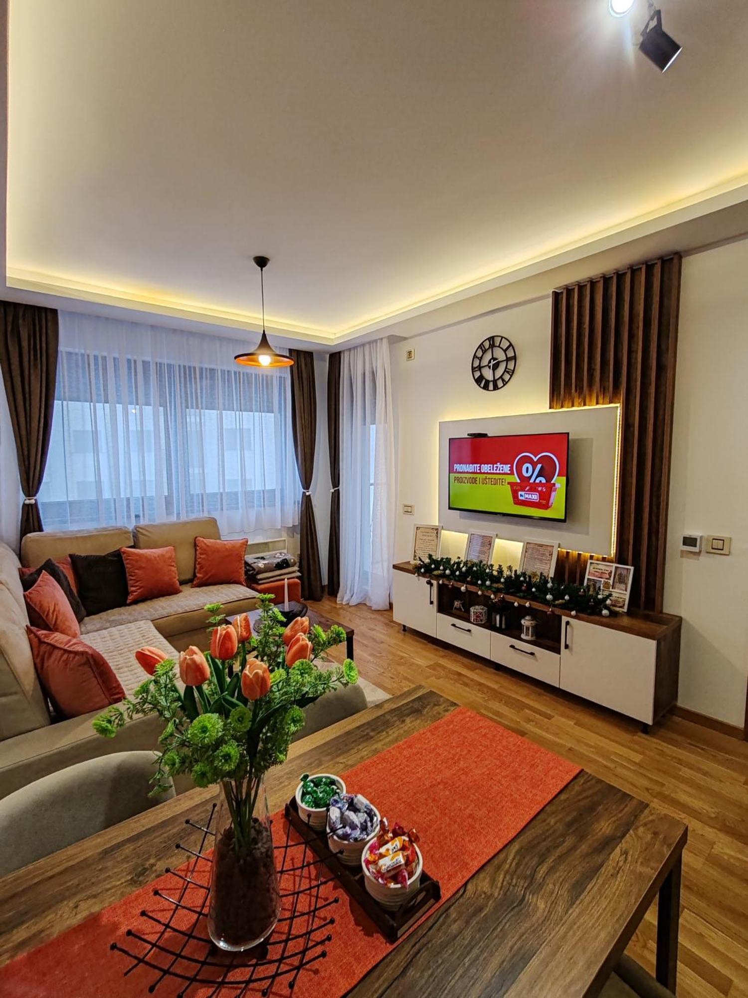 Neda Apartment *